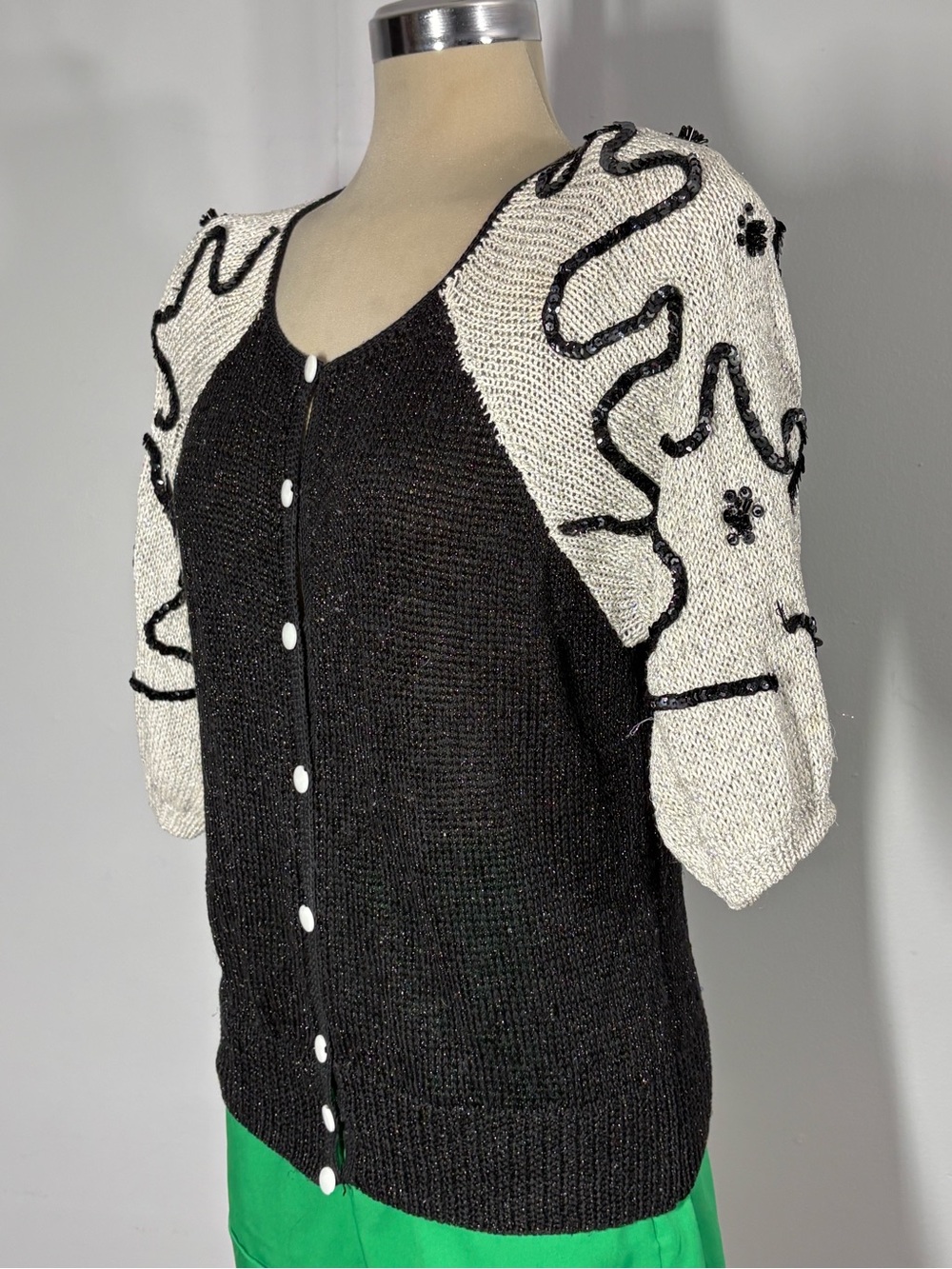 Black & White Short Sleeve Button-Front Knit Cardigan - Picture 5 of 12